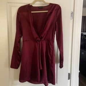 PrettyLittleThing Long Sleeve Maroon Dress